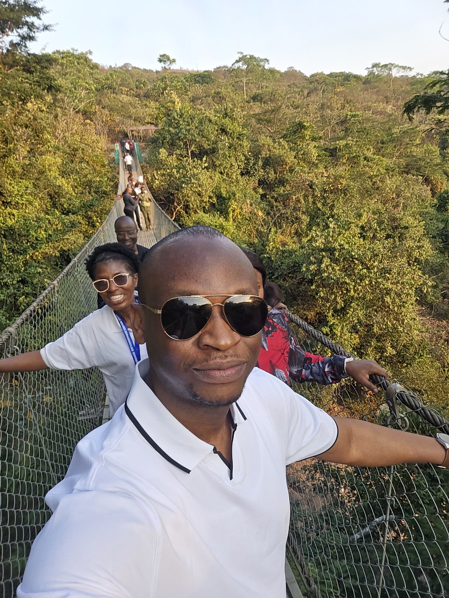 manousekou's tweet photo. Du Lac Tankanyka à la source la plus méridionale du Nil ainsi qu'aux chutes de Karera en passant par des écoles techniques et des installations industrielles, j’ai pu découvrir l’immense potentiel économique et culturel du Burundi, ainsi que son patrimoine historique https://t.co/8XdYVtxLyZ