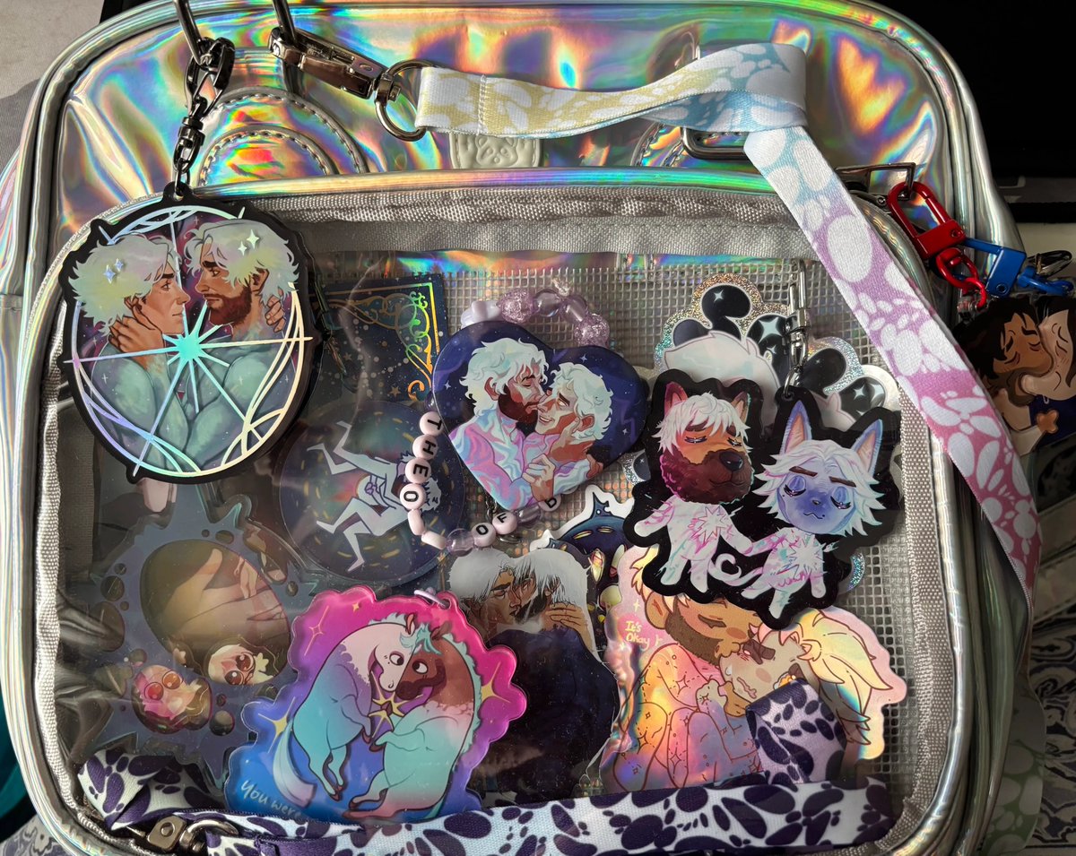 Cadoan_9's tweet photo. Updated photo of my astral #jayvik ita bag 🌌 https://t.co/hB96mWjMFP