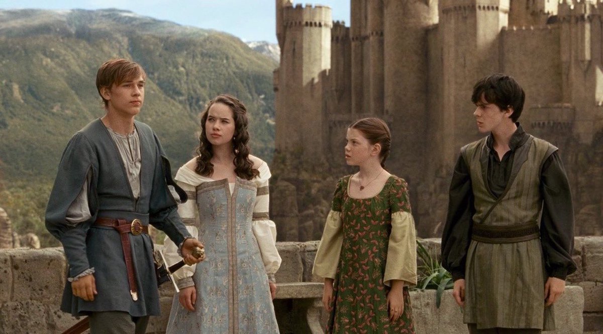 kingofbrethren's tweet photo. calling prince caspian a comfort film as if this scene doesn’t emotionally devastate me every time i so much as even think about it https://t.co/L6G3y1jXxD