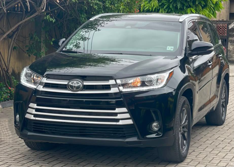 sxdiqcarter_'s tweet photo. Registered 2017 Toyota Highlander xle
16.5m https://t.co/YTJezWX0uQ