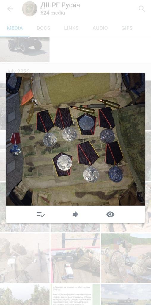 RMY1337's tweet photo. @TheMediaX2025 @patrick_chastel @R_DeCastelnau Le kremlin collabore avec les nazis, les financent et leur remet des médailles https://t.co/878J04Itc5