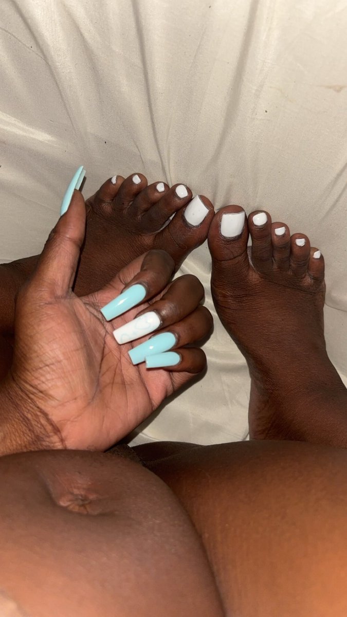 cocobutterstyle's tweet photo. Love when my nails done 😉 https://t.co/cu5TzNHfzd