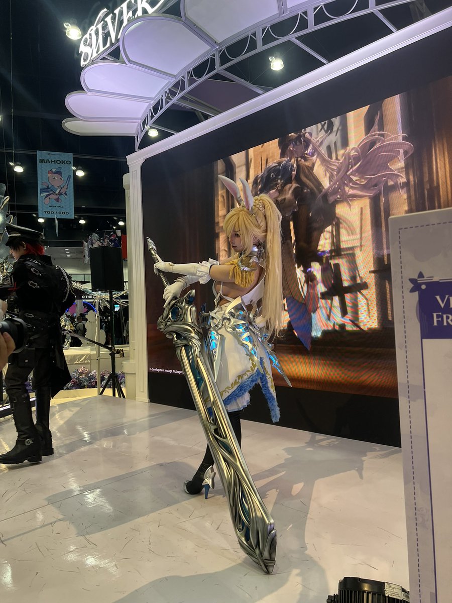 _TH_Bunn's tweet photo. @SilverPalace_EN https://t.co/oRGql0oGVW
