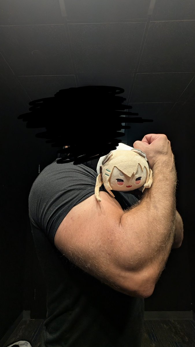 AGasM4skBro's tweet photo. We out here pumpin iron for the bean https://t.co/Bp0bSYTpX9