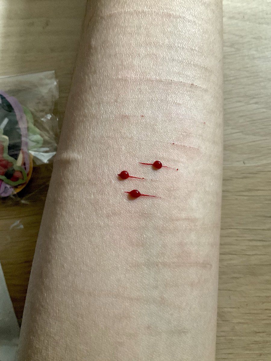 Nic_0tin3's tweet photo. I take it back fast swiping is nice, my old blade was just dull n shit lol https://t.co/KfRp0nRddn