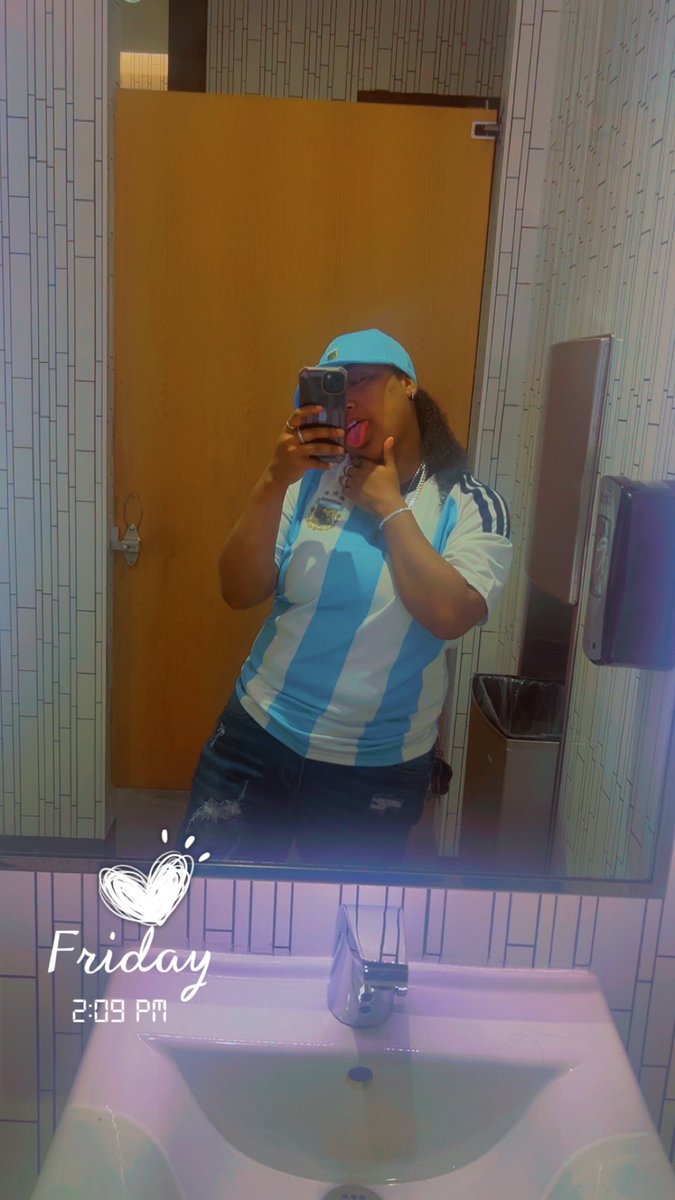 ilivee4music's tweet photo. 🇦🇷🏟️⚽️ https://t.co/pBmryhviun
