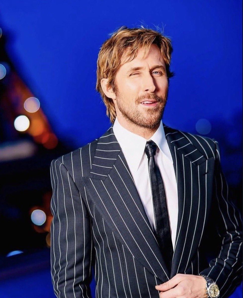 butchgosling's tweet photo. ryan gosling please star in a gay vampire movie pleasepleasepleaseplease https://t.co/tbWuoJ0LLR