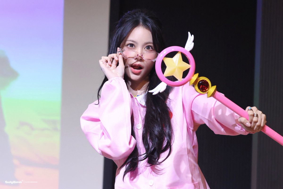 Lucky clover tweet media