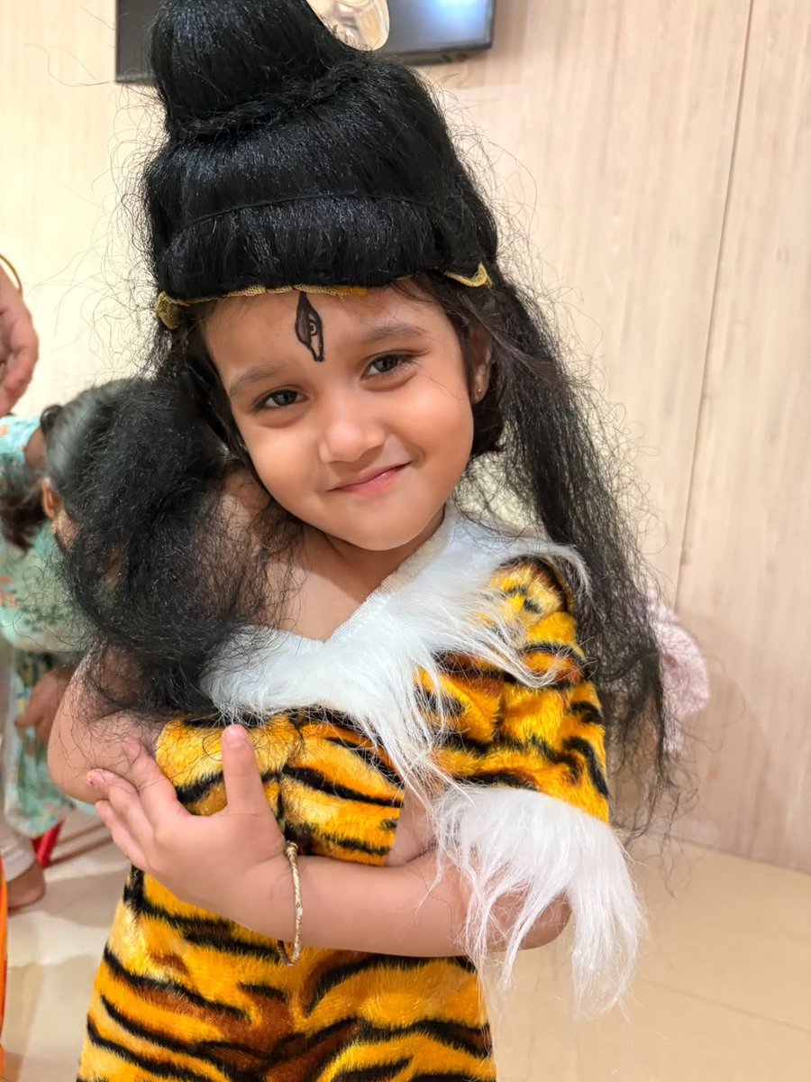 sd35295's tweet photo. My cute little Mahadev ji https://t.co/sCzl8UGv5D