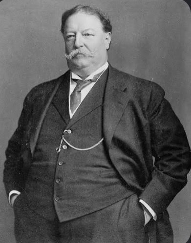guilfordghost's tweet photo. @LucasSa56947288 No. The fattest Fatphuck to ever go to the Oval was the other GOP obese slopass with a name that started with T. Baloneyass Boy couldn’t even with the Fatphuck contest. He’s still ranked 2nd. That party loves larded slopasses. https://t.co/ymyTYCdgpu