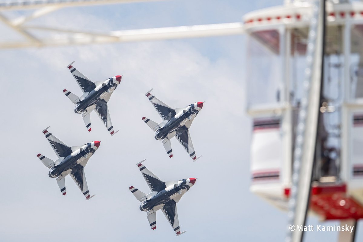 matty_kam's tweet photo. The U.S. Air Force Thunderbirds perform over the Great American State Fair on the National Mall during the Freedom 250 celebrations. https://t.co/D0KuhK6R8I
