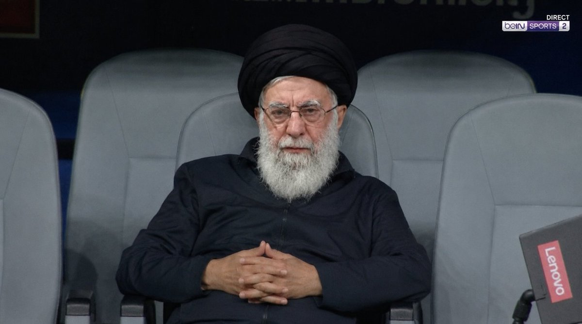 sferi9338's tweet photo. وقتی میبینی هیچکدوم از پسرات خایه نکردن بیان مراسمت))) https://t.co/Zt22Kmc2Zs