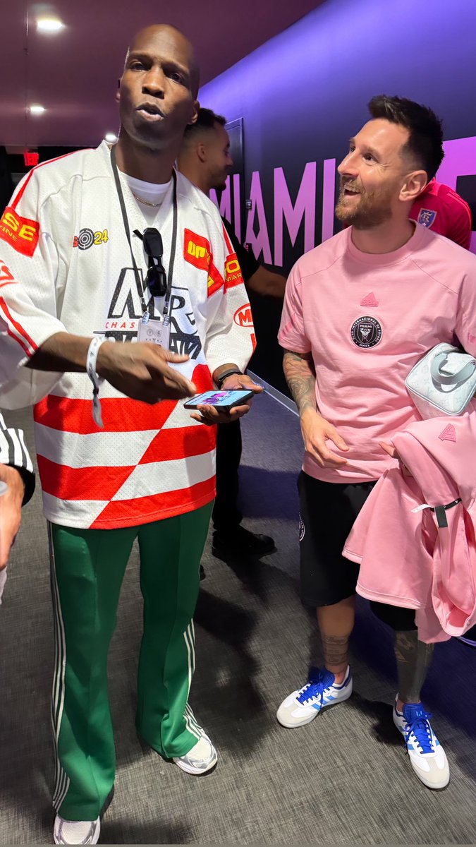 ochocinco's tweet photo. https://t.co/xzmEDFZmPX