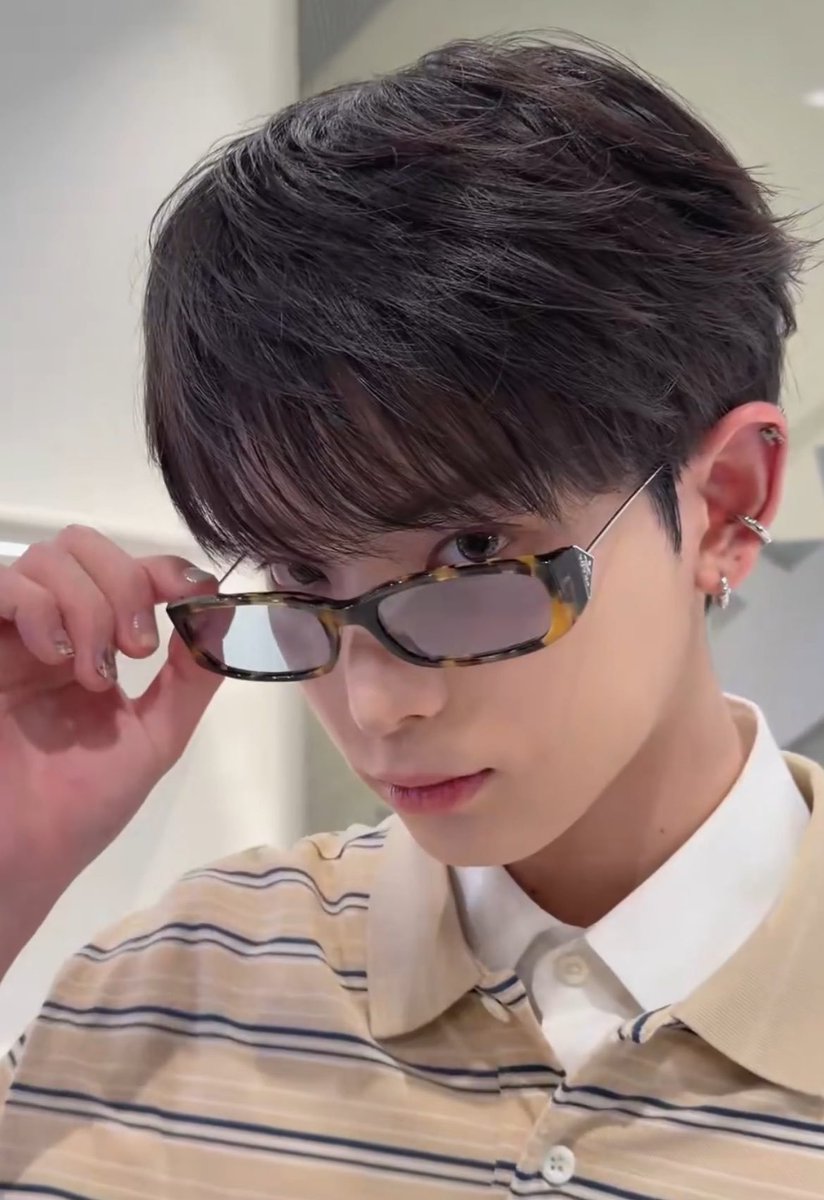 adryteam12's tweet photo. @Prada @XGOfficial_ Very handsome and elegant is Shigeta Harua, the visual milenary🐰🤩

#andTeam_Harua https://t.co/AVubbSZjzw