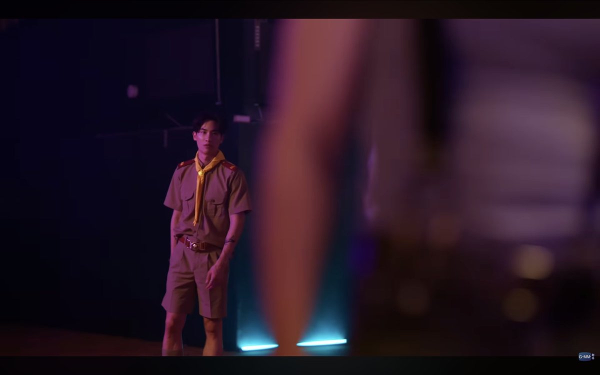 Palak070's tweet photo. #ADogAndAPlaneEP6

Can we talk about P'Jojo's direction and the camera work in this scene? 😭

Just minutes earlier, Kanit had happily told Toto he wasn't embarrassed to bring him to his friends' party. Then Toto comes back, sees Lion slipping a ring onto Kanit's finger, and in that single moment everything changes.

He doesn't interrupt. He doesn't ask for an explanation. He doesn't even look back.

The camera lingers just long enough for us to feel Toto's heartbreak before following him as he quietly walks away, as if he's already convinced himself that Kanit has chosen Lion.

No dramatic confrontation. Just silent acceptance.

What a beautifully heartbreaking directorial choice by P' @JojoTichakorn