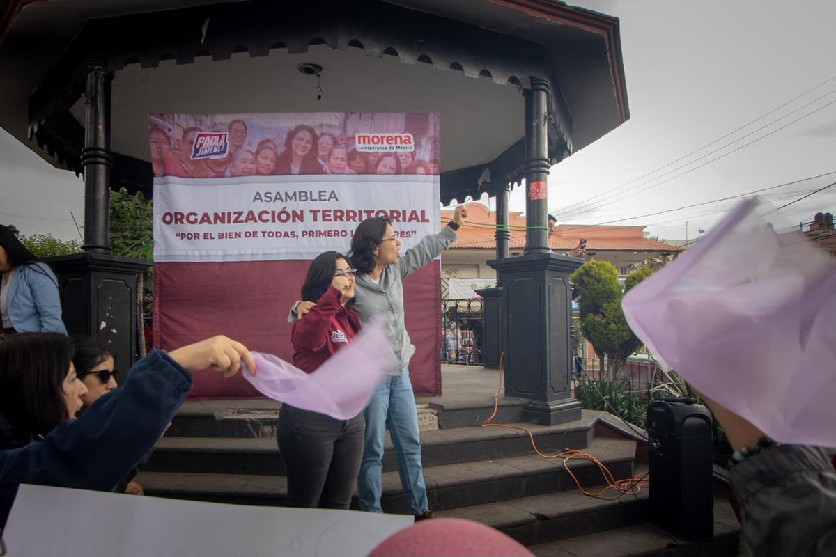 paojimh's tweet photo. Las Asambleas Comunitarias son una parte fundamental para fortalecer el vínculo entre la ciudadanía y sus representantes. Refrendamos nuestro compromiso de mantenernos cerca de la gente, escuchar sus necesidades y responder con trabajo a la confianza que depositaron en nosotros y defender la soberanía nacional. 

#PaolaJiménez #Diputada #Morena