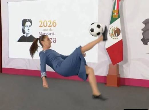 tocinosports's tweet photo. No se cual de los dos le hizo llegar el cheque a Infantino, pero la primera ya duerme en Bellas Artes, putísima madre. https://t.co/3fHWUxMmxV