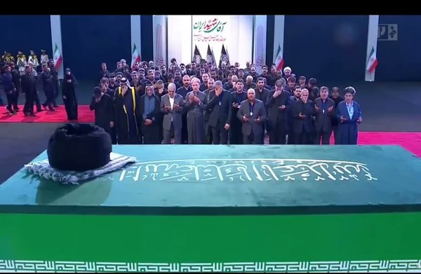 andrewbostom's tweet photo. @rich_goldberg @CliffordDMay Representatives of Sunni Islam's Vatican @AlAzhar as well as delegations from our Arab Muslim "Gulf State allies" Saudi Arabia, Qatar, Bahrain, &amp; Oman were all in attendance @khamenei_ir's funeral to pay homage to slain Shiite global jihad terror leader https://t.co/7gbCoclXSg https://t.co/TprOU2hLjy