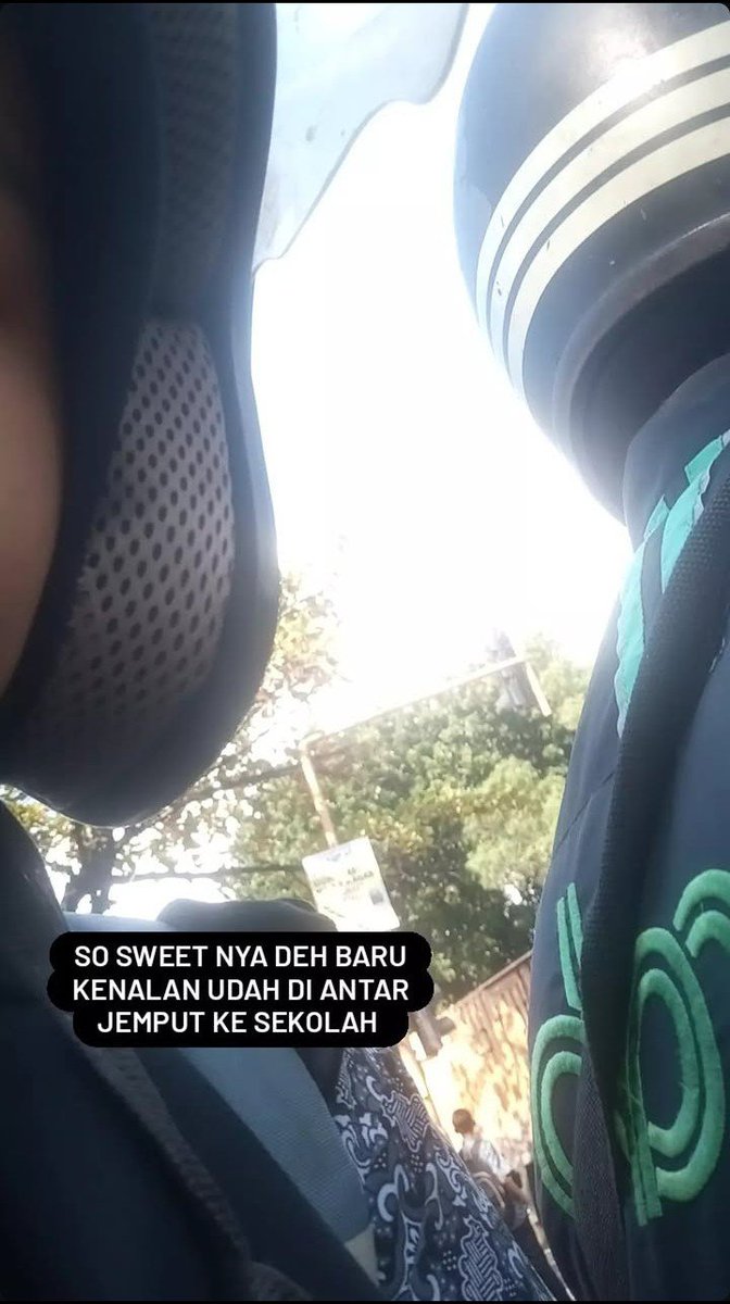 Crylish2's tweet photo. Lah gue pikir sec acc isinya emang buat yapp makanya sec acc gue isinya kerandoman dan unek unek gue 😔 https://t.co/dKpslDJxN6