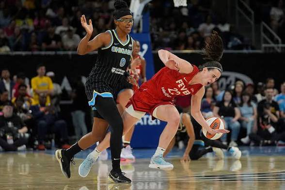 burackbobby_'s tweet photo. The Caitlin Clark drama has followed the same pattern for three years:
— black player hard fouls or cheap shots her.
— ESPN defends the dirty player, blames racism for the response.
— Clark’s fans criticize the dirty player.
— the media calls Clark’s fans racist.
— the dirty player claims she is being bullied online
— Clark is forced to stick up for the black player who tried hurting her.

Rinse and repeat.