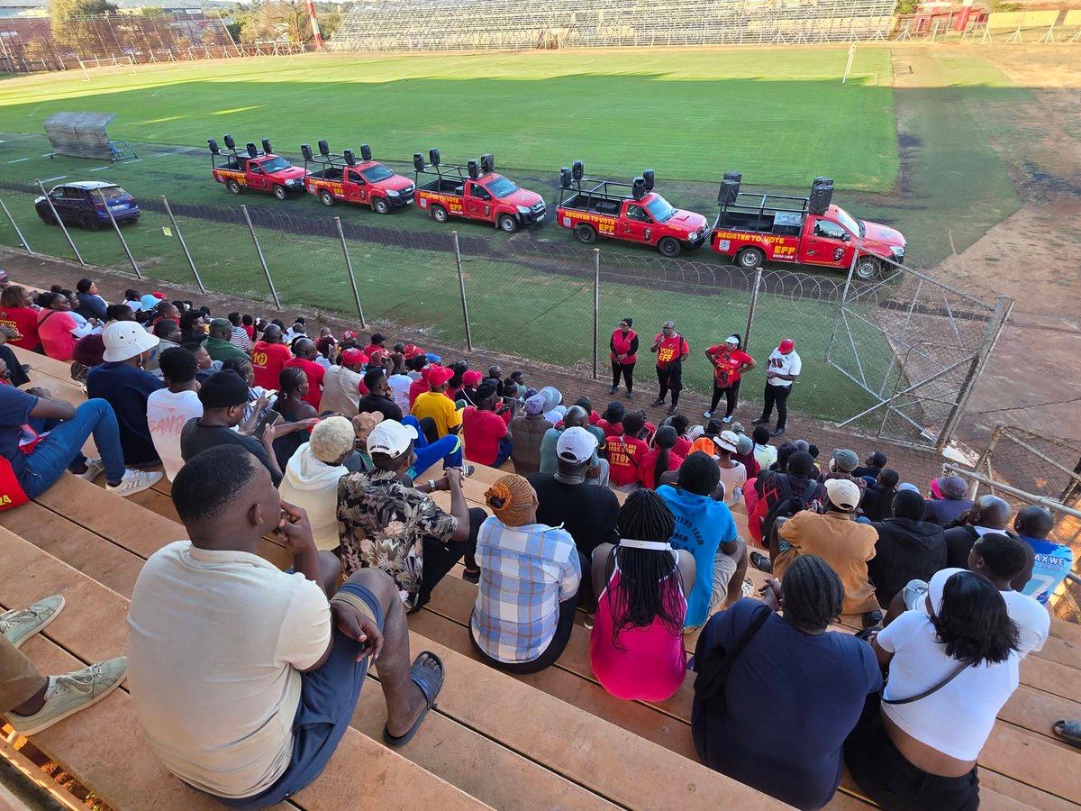MapulaMokgosang's tweet photo. Limpopo is ready to host you Fighters. Etlang 💃🏽❣️

#EFFTurns13
#EFFManifestoLaunch https://t.co/7hFhyzWXGp