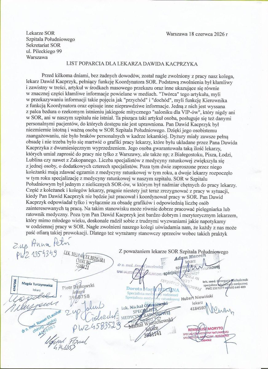 PatrykSlowik's tweet photo. Warto zapisać sobie te nazwiska. 16 osób twierdzi, że Kacprzyk zarobił 1,6 mln zł za tylko i wyłącznie układanie grafików, co mógł robić ratownik medyczny lub pielęgniarka.
Nie dość, że kłamią, to dodatkowo robią to z całkowitym brakiem szacunku do inteligencji ludzi. https://t.co/wERY3JvDT0
