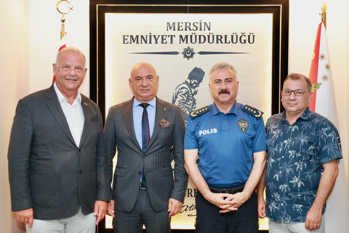 mhpcukurova's tweet photo. İlçe Başkanımız Mehmet ŞAHİN, Başkan Yardımcımız Halil İbrahim KARGÖREN ve Uğur SİPAHİ, Mersin İl Emniyet Müdürü Fahri AKTAŞ’a hayırlı olsun ziyaretinde bulundular. Nazik misafirperverlikleri ve samimi sohbetleri için kendilerine teşekkür eder, görevlerinde başarılar dileriz. https://t.co/PR3i1fJ3iq