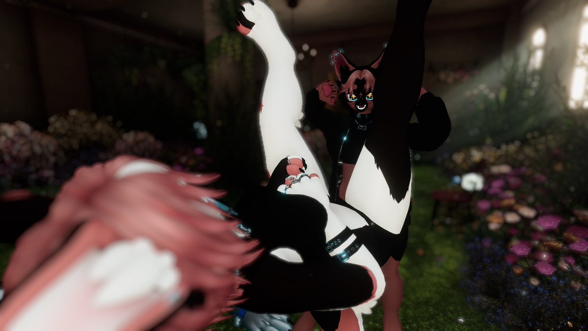 Lemon4Plums2794's tweet photo. Silly sexy photos with @Robotrobob  #vrchat #nsfw #furry https://t.co/PgEUlECuMR