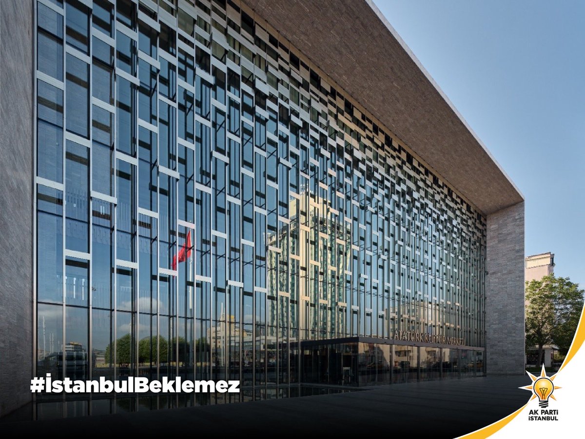 HGorgul's tweet photo. Her ilçeye devlet tarafından yapılan kültür merkezleri, spor kompleksleri ve gençlik merkezleri sayesinde, mahallelerin sosyal hayatı canlandı. #İstanbulBeklemez https://t.co/SdQhU4y6JG