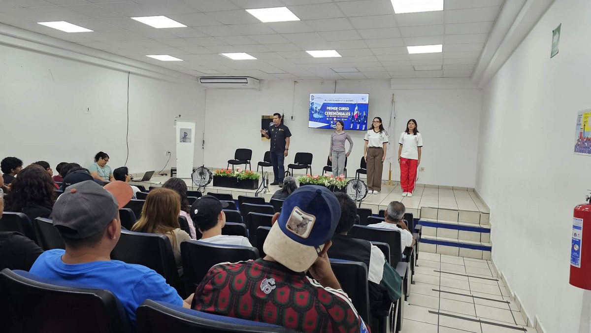 It_Zacatepec's tweet photo. IT DE ZACATEPEC: CURSO DE ESCOLTAS Y BANDAS DE GUERRA EN EL ITZ https://t.co/bHA6D107cx https://t.co/Ypr8GvvJcA