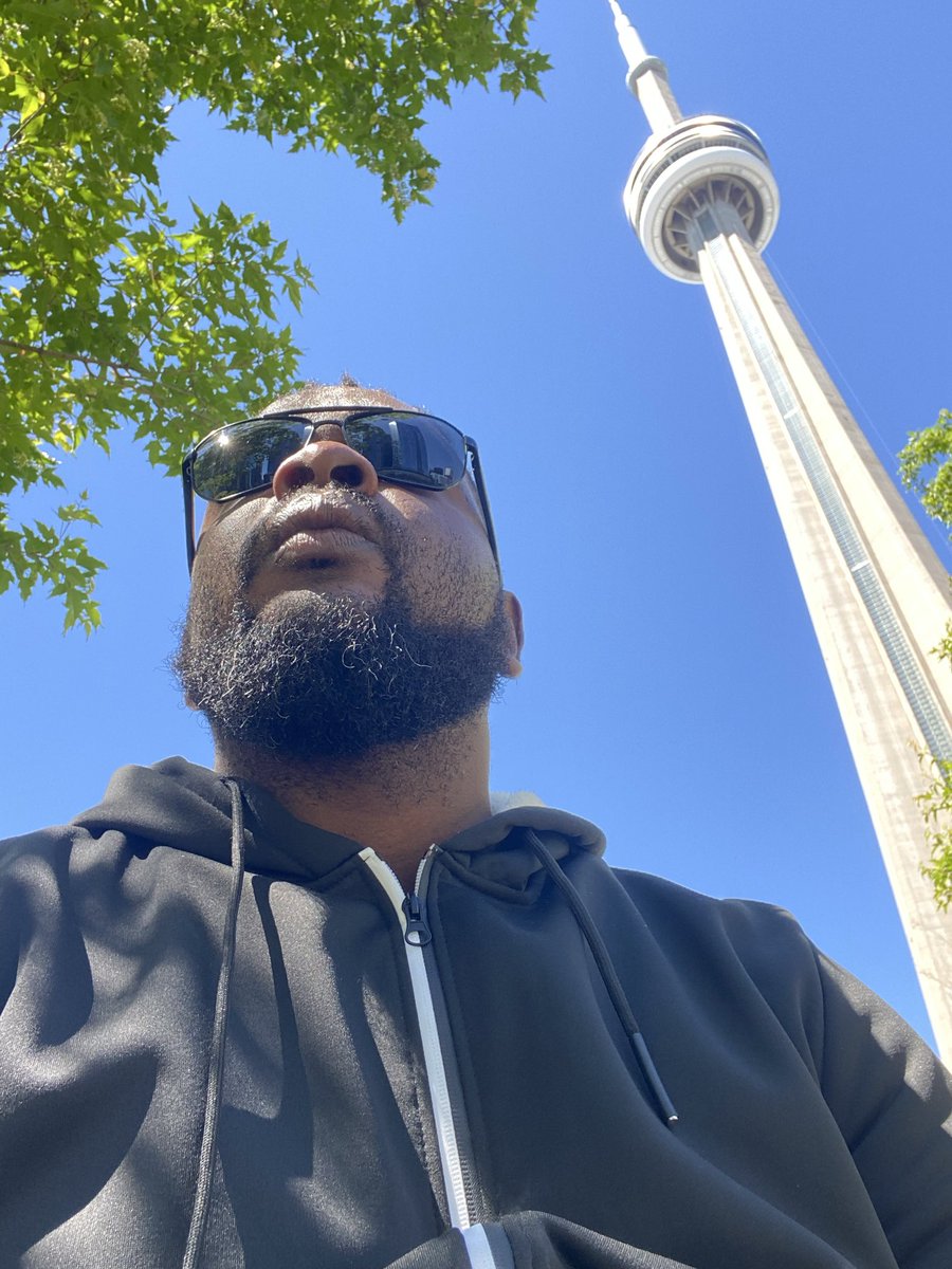 Kingdey876's tweet photo. Downtown Toronto https://t.co/9nESzK3Y2Y