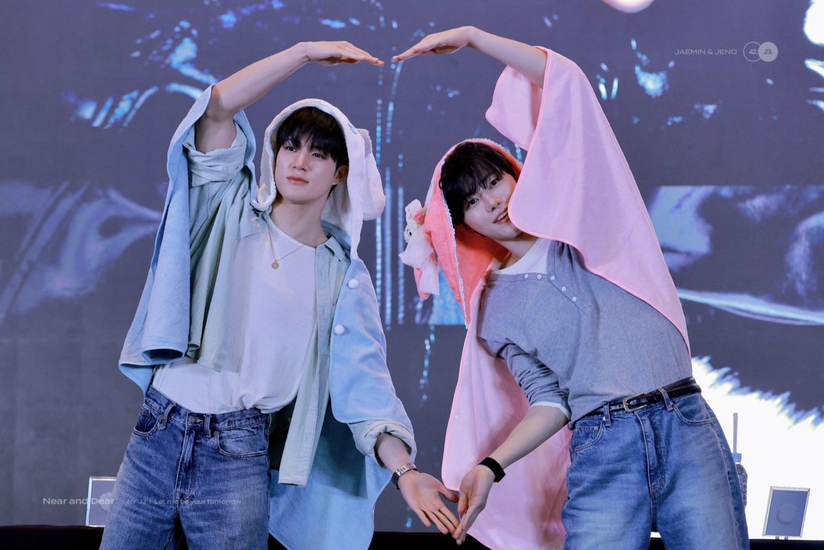 JJ_NearandDear's tweet photo. 260703 자카르타 오랜만입니다💞💞 #재민 #제노 #NCTJNJM https://t.co/hbr7IthwNP