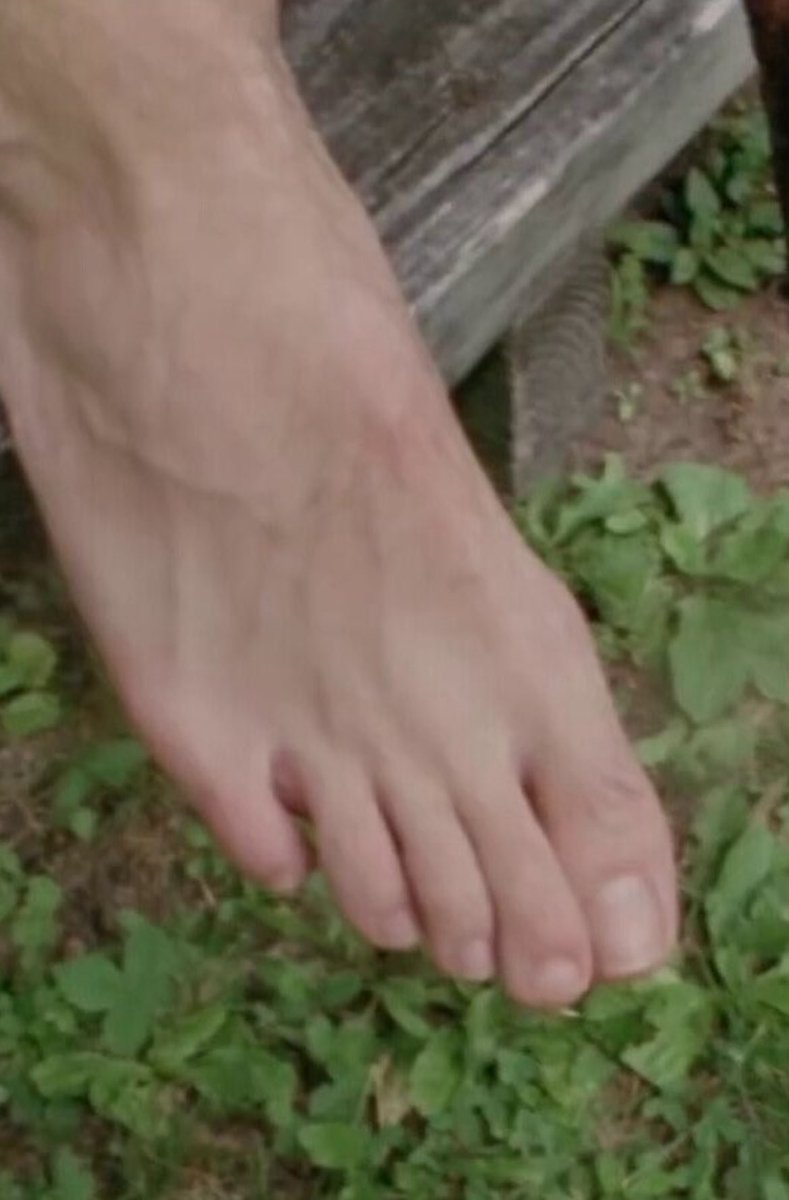 FootFetishLuver's tweet photo. π₯΅π₯΅ #suckabletoes ππ€€π #feet #yummytoes #yummyfeet https://t.co/vnL0TEOota