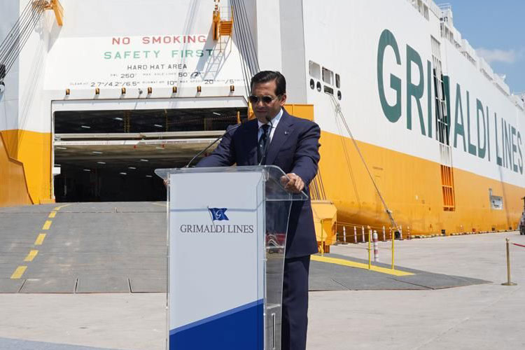 HaberDenizde's tweet photo. Grande Istanbul görücüye çıktı
Grimaldi Grubu, yeni nesil araç taşıyıcı gemisi, "Grande Istanbul"u Autoport'ta tanıttı.
https://t.co/J1unG5HCQa
#Grimaldi #GrandeIstanbul #yeninesilaraçtaşıyıcısı #Autoport
@GrimaldiLines @autoportlimani https://t.co/oCFVzjVoL9