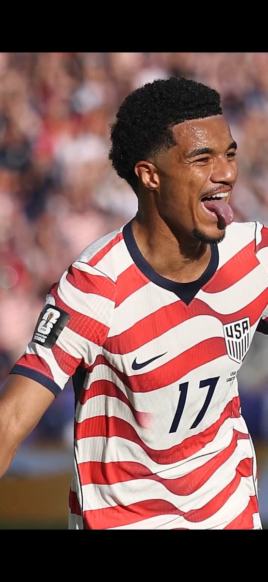BryanCa08778142's tweet photo. My two favorite Tillmans of all time.! @USMNT @ASUFootball https://t.co/OAPljbEKbg