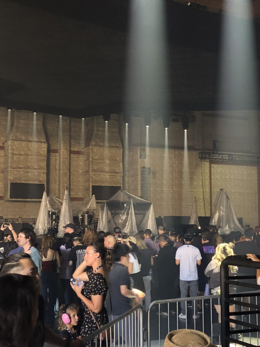 homeyk's tweet photo. #fbf to the @linkinpark launch show. The excitement and nerves that day leading up to the moment Emily took the stage felt almost unbearable. Ngl, I was sick to my stomach with anticipation. What a happy, beautiful event it was. 
♥️🤍🩶♥️🤍🩶  Welcome back Linkin Park!!! https://t.co/xN9385JkHV