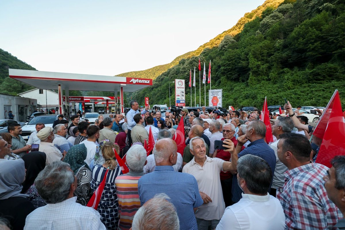 ozgurozeliletsm's tweet photo. Burası da benzinlik!

#Karabük Yenice https://t.co/S2MSbtZvTR