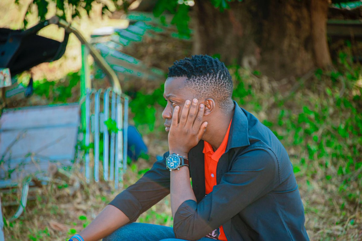 AdvMahinyila's tweet photo. Tuko Msibani. Acheni Tuzike. CHADEMA ni moja. Lissu &amp; Heche ndio walikabidhiwa Jahazi. Tutawalinda kwa wivu mkubwa kwa maslahi ya Taasisi yetu. Matumaini ya Vijana ndani ya Taifa letu yapo CHADEMA, Tutakilinda Chama hiki na Viongozi wake. Puuzeni UMBEA. BAVICHA tukutane DODOMA. https://t.co/kIDWDJTRva
