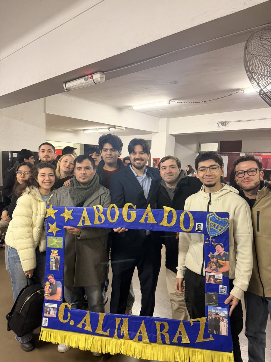 UllaUnlp's tweet photo. Otro Doctor que despedimos con cariño. Bostero, Mileista y de ULLA como todo tipo de bien.

Éxitos en esta nueva etapa Gusty querido!! https://t.co/R7PLO0JE1k