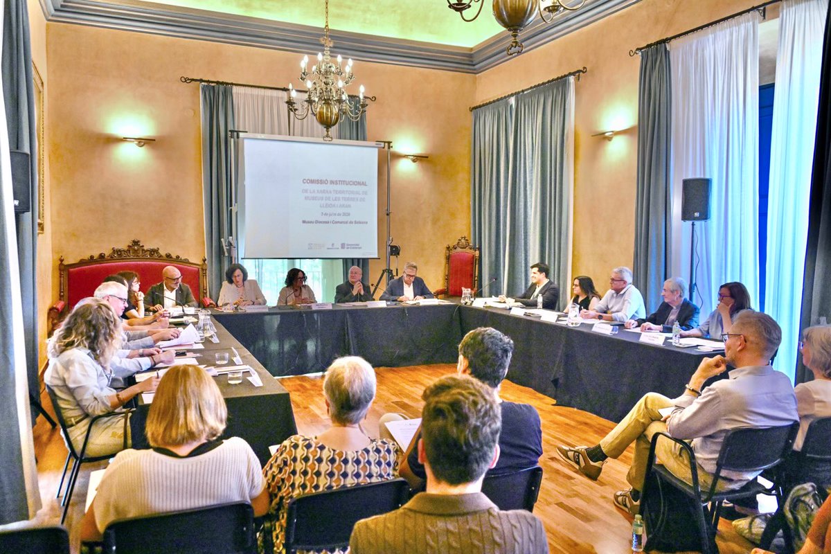 shalmodovar's tweet photo. La Xarxa de museus de les Terres de Lleida i Aran celebra deu anys. Les xarxes territorials són una peça fonamental del sistema museístic català perquè enforteixen els equipaments promovent la feina conjunta per assolir reptes comuns.
Gràcies a tots els equips que en formeu part! https://t.co/1pqR9KPuYk