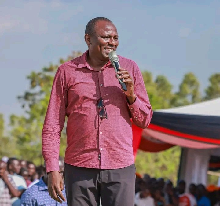 OumaFlo's tweet photo. Power is a peculiar thing—the more you share it, the more it grows.
Nyabera reminded us of that as we gathered with @JohnMbadiN and fellow leaders to champion women empowerment. Strong women don't merely change communities; they redefine their future. #ItCanBeDone https://t.co/sjcv3Ge7iv