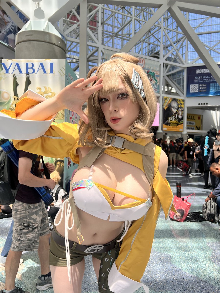 ur_malibare's tweet photo. Reach for the ⭐️!
#animeexpo https://t.co/tshQwmC4xZ