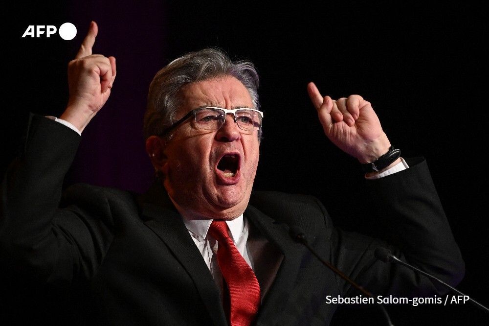 AFP's tweet photo. France's hard-left presidential hopeful Jean-Luc Melenchon came out strongly Friday in favor of property rights -- to video games. This comes after Sony said it would stop issuing new PlayStation games on discs in 2028, shifting to digital downloads https://t.co/3umViQfSGZ https://t.co/BIlIeo3loH