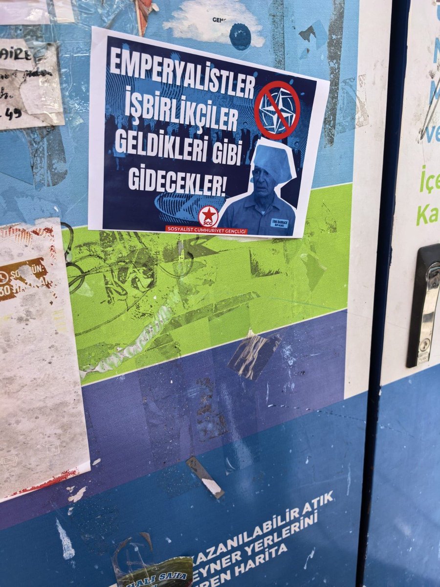 ResmiSCG's tweet photo. Türk Askerinin kafasına çuval geçiren dünyanın en büyük terör şebekesi NATO Milli Mücadelenin kalbine geliyor!

AKP İktidarının yasakların rağmen Ankara'da çalışmalarımızı halkla buluşturduk!

"Emperyalizm mahv ve nabut olacaktır. "

-Mustafa Kemal Atatürk https://t.co/nbgv2V4kRh