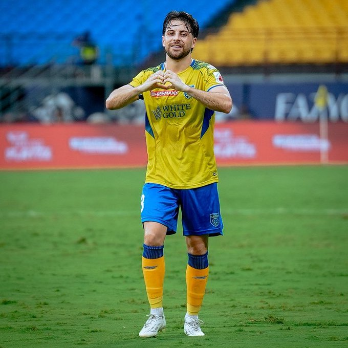 kbfcxtra's tweet photo. 🎖️🚨| BREAKING: FC Goa has completed the signing of Fransisco Abalo. 🇦🇷 @TOIGoaNews [ ✍️ ~ @MarcusMergulhao ] #KBFC https://t.co/U6kUutozeF