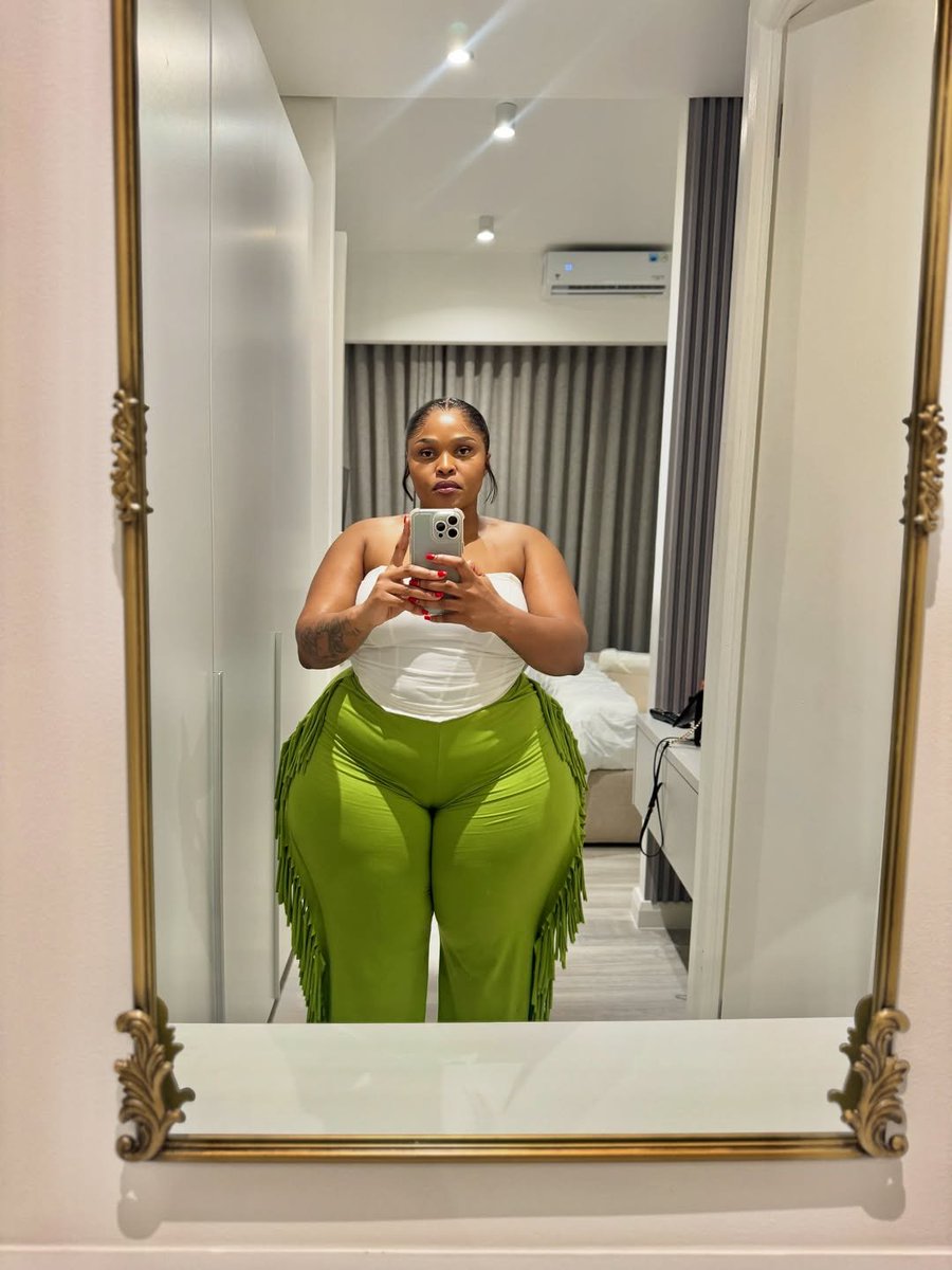 PlusSizeHub_2's tweet photo. Seipati Moholo https://t.co/AKiyNfZoDs