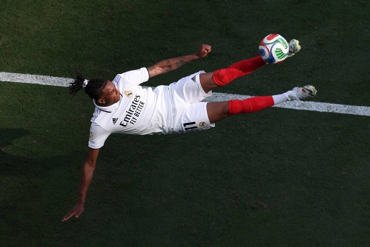 AbzRMCF's tweet photo. The missing piece at Real Madrid. https://t.co/P5DvMgJBsA
