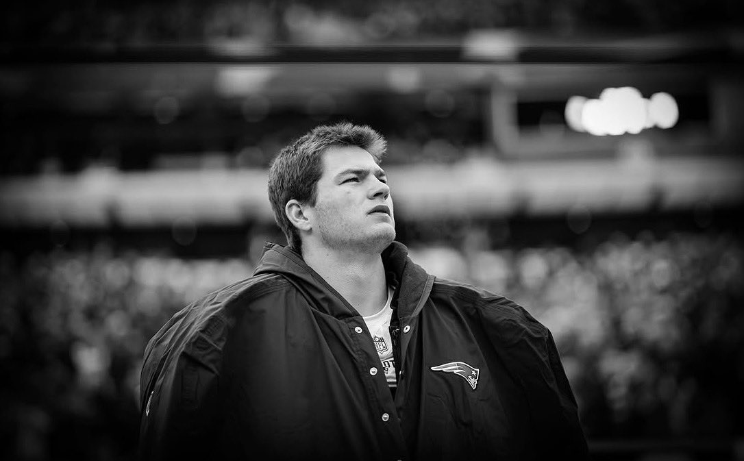 PatsPlanet_'s tweet photo. The GOD of New England. https://t.co/HRgPdBXoOS