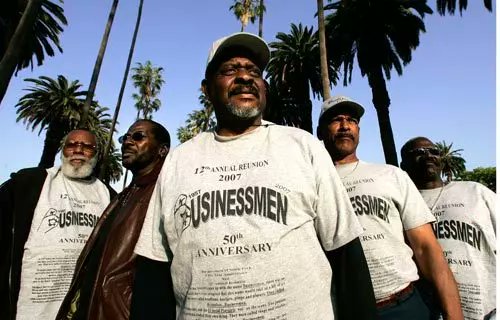 Omowale99949437's tweet photo. #FunFact: Barry White was a member of the Businessmen. A Black Los Angeles gang that was formed to protect their neighborhood from a white supremacist gang named the spook hunters. Before he was the "Maestro Of Love" he was the headbusser of skinheads https://t.co/x0bI5Jlubc