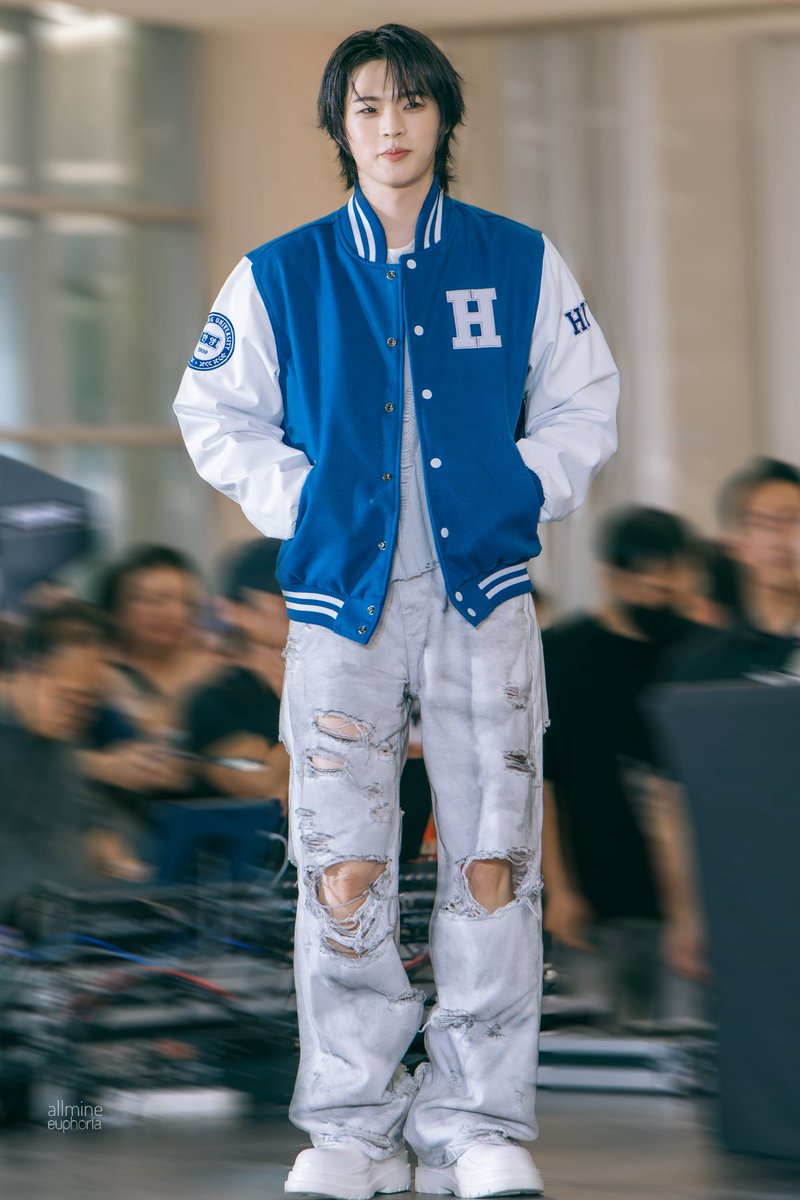 allmineEuphoria's tweet photo. H

20260703
#ONF #HYOJIN #온앤오프 https://t.co/3NvufeVPOP